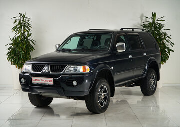 Mitsubishi Pajero Sport Вид 1